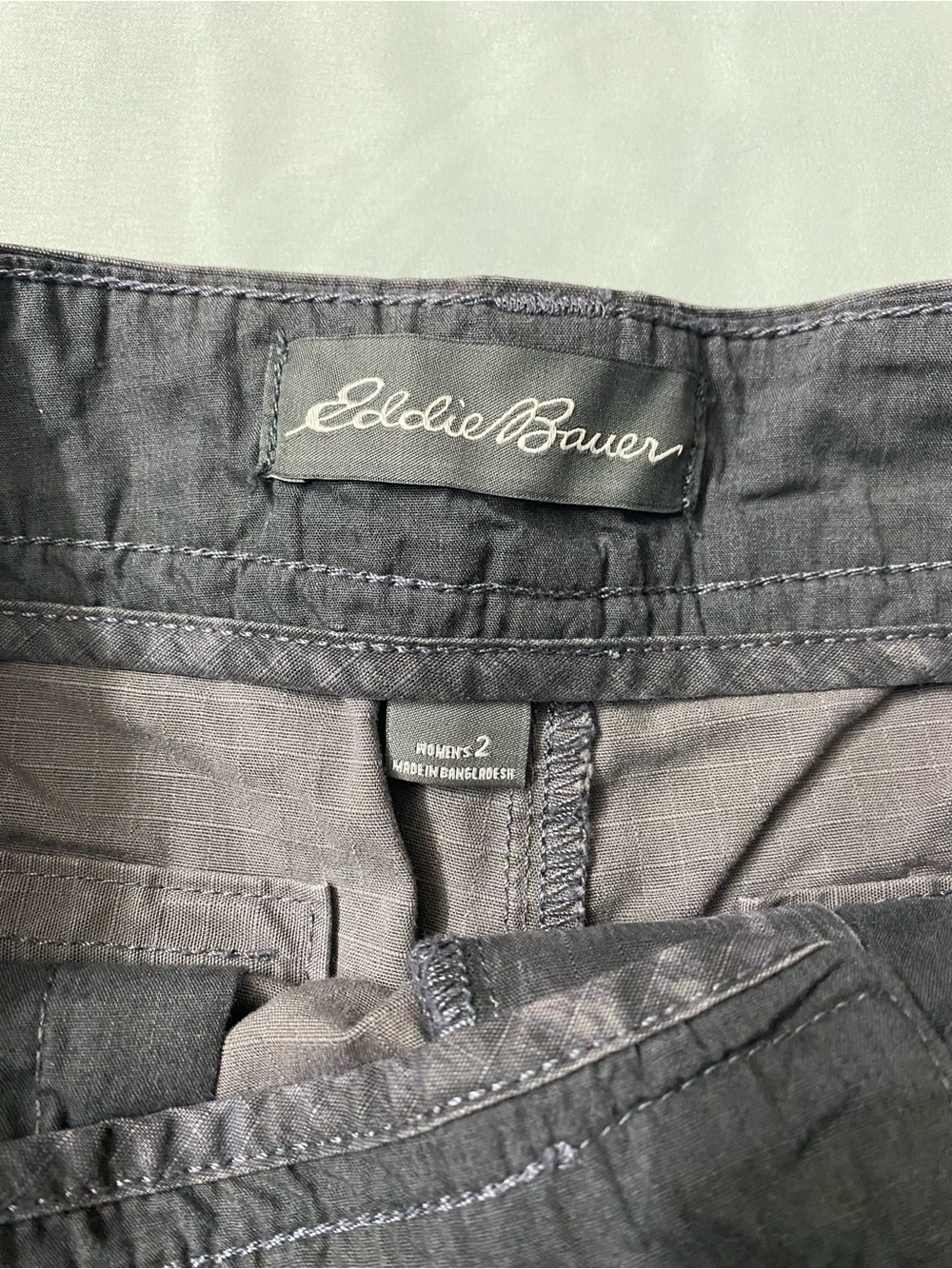 Eddie Bauer Women’s Gray Camo Cargo Shorts Ripstop Size 2 Gorpcore Outdoor - Picture 5 of 7